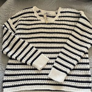 Madewell White and Blue Crew Neck Sweater